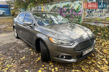 Седан Ford Fusion 2013 в Львові