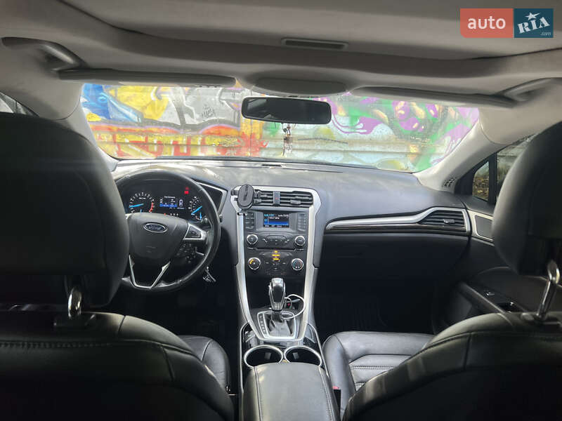 Седан Ford Fusion 2013 в Львові