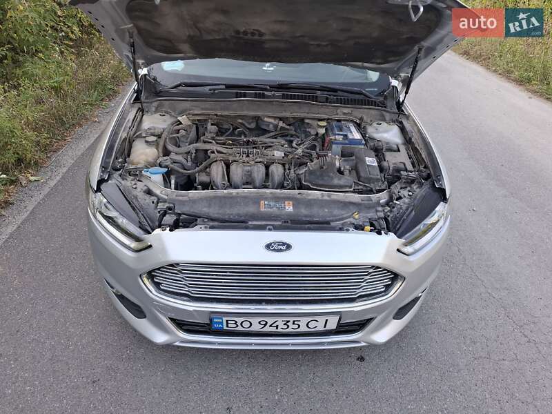 Седан Ford Fusion 2014 в Гусятине