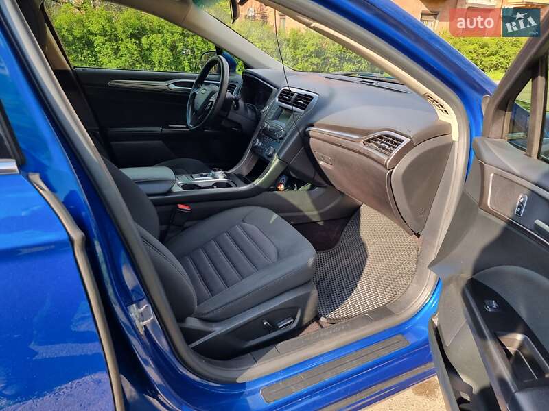 Седан Ford Fusion 2016 в Киеве фото 8 Седан Ford Fusion 2016 в Киеве