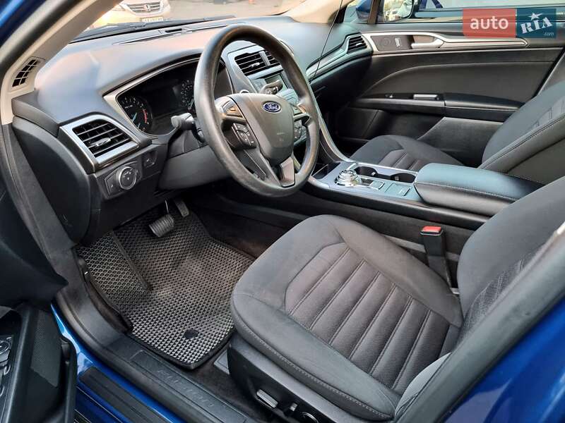 Седан Ford Fusion 2016 в Киеве фото 12 Седан Ford Fusion 2016 в Киеве