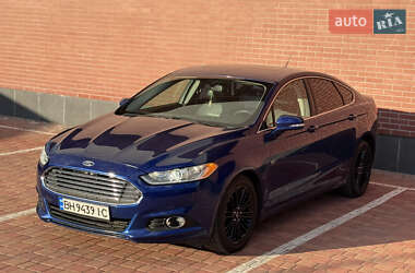 Седан Ford Fusion 2014 в 