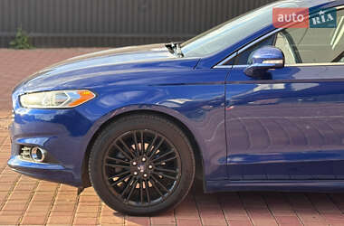 Седан Ford Fusion 2014 в 