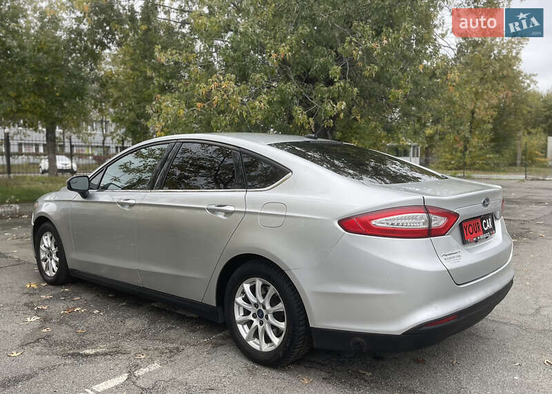 Седан Ford Fusion 2016 в Киеве фото 18 Седан Ford Fusion 2016 в Киеве