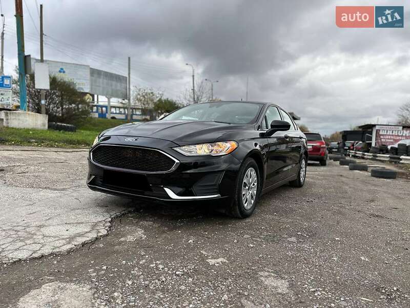 Седан Ford Fusion 2019 в Ивано-Франковске фото 5 Седан Ford Fusion 2019 в Ивано-Франковске
