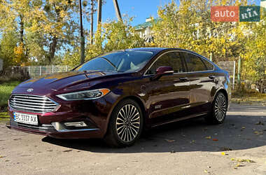 Седан Ford Fusion 2016 в Львові