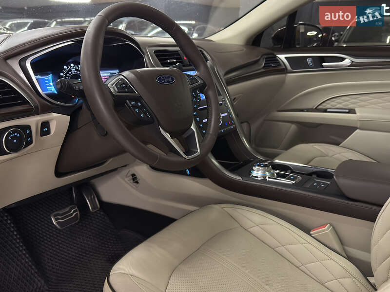 Седан Ford Fusion 2016 в Миколаєві