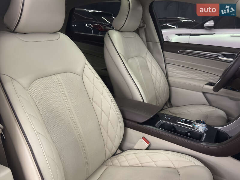 Седан Ford Fusion 2016 в Миколаєві
