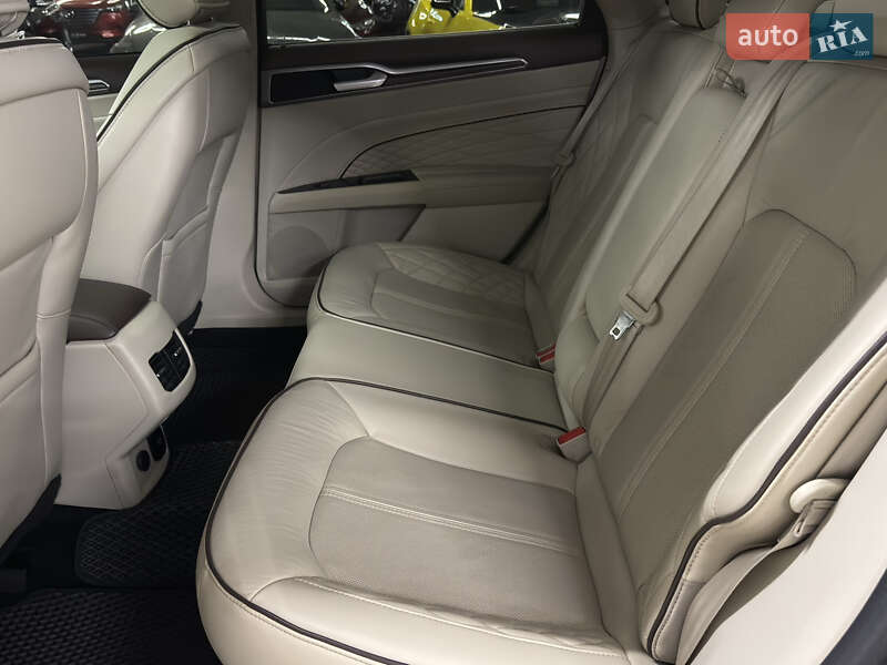 Седан Ford Fusion 2016 в Миколаєві