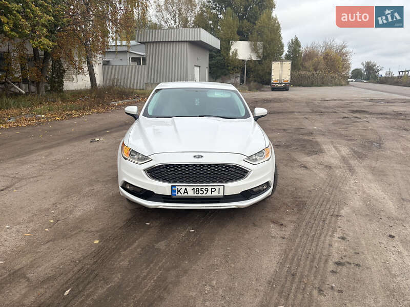 Седан Ford Fusion 2016 в Борисполі