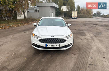 Седан Ford Fusion 2016 в 