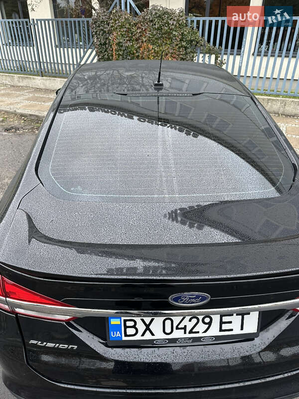 Седан Ford Fusion 2017 в Львові