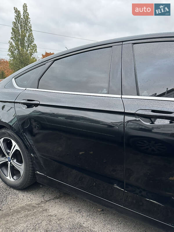 Седан Ford Fusion 2017 в Львові