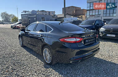 Седан Ford Fusion 2015 в 
