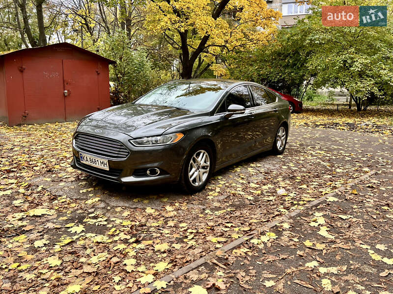 Седан Ford Fusion 2015 в Киеве