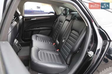 Седан Ford Fusion 2016 в  фото 10 Седан Ford Fusion 2016 в