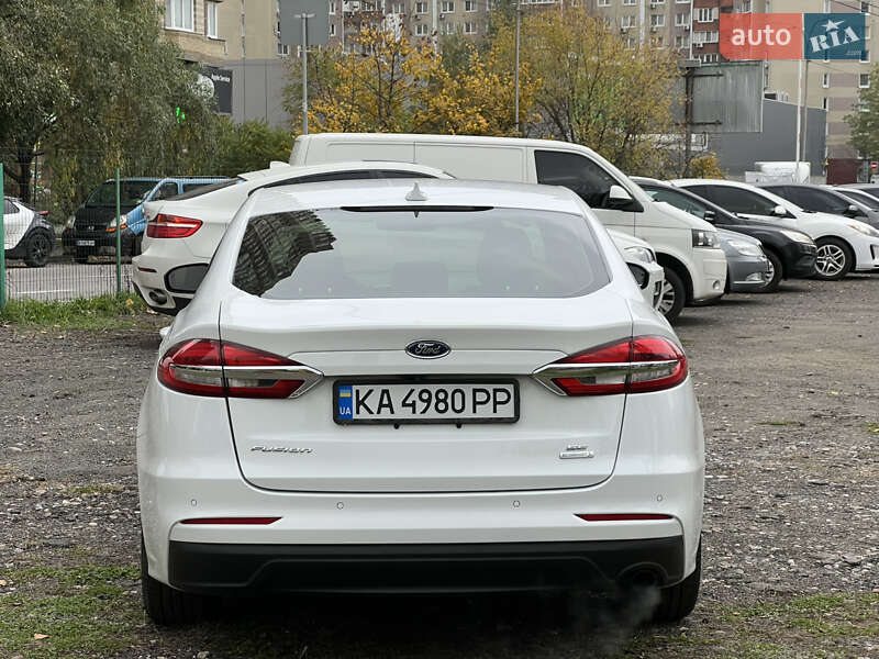 Седан Ford Fusion 2019 в Киеве