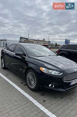 Седан Ford Fusion 2014 в 