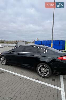 Седан Ford Fusion 2014 в 
