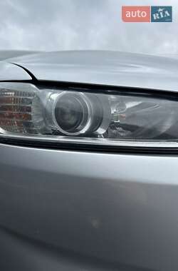 Седан Ford Fusion 2013 в 