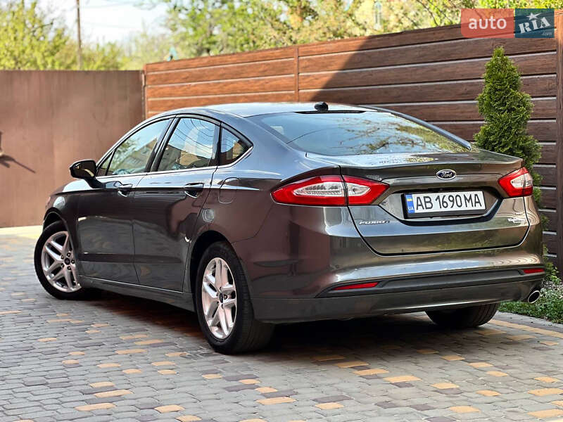 Седан Ford Fusion 2015 в Виннице