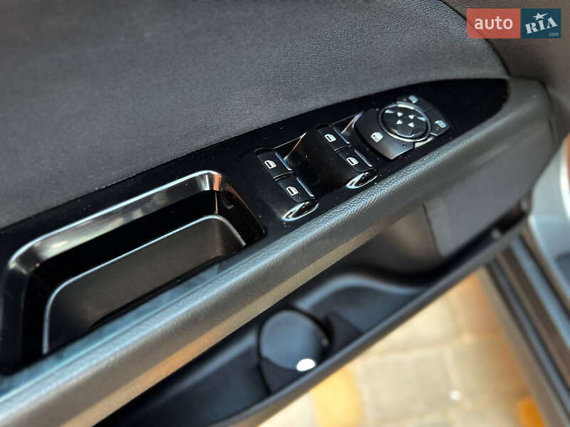 Седан Ford Fusion 2015 в Виннице