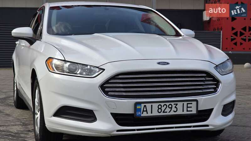Седан Ford Fusion 2015 в Києві