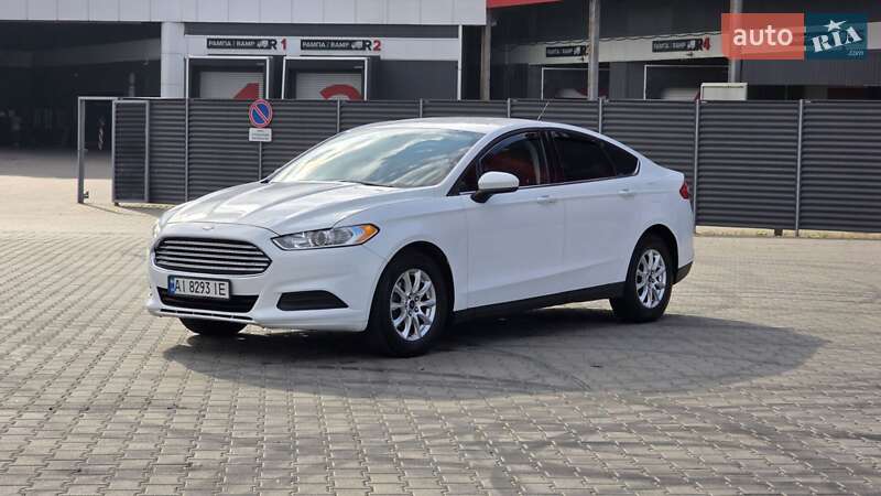 Седан Ford Fusion 2015 в Києві