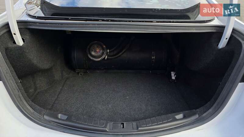 Седан Ford Fusion 2015 в Києві