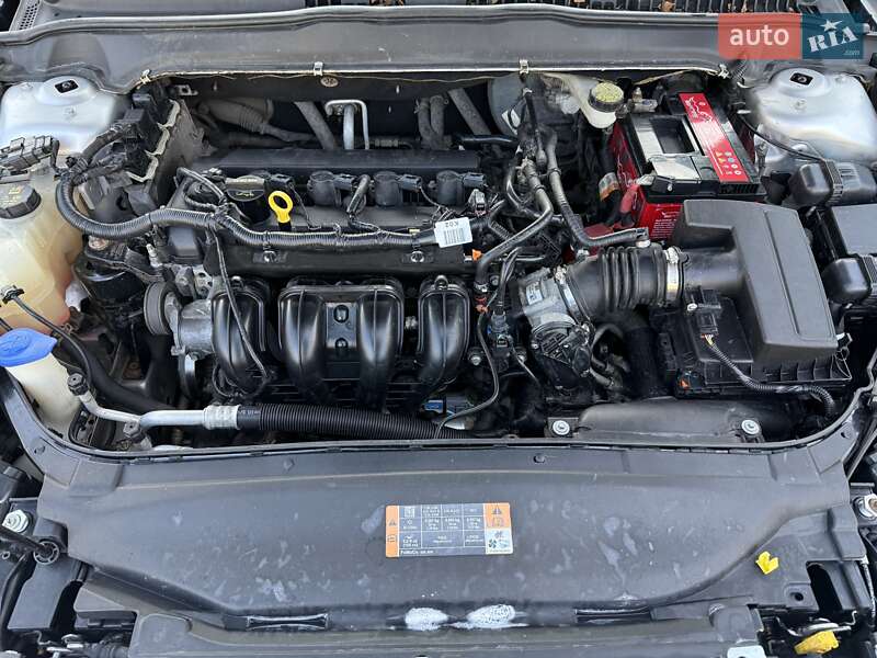 Седан Ford Fusion 2013 в Шептицькому