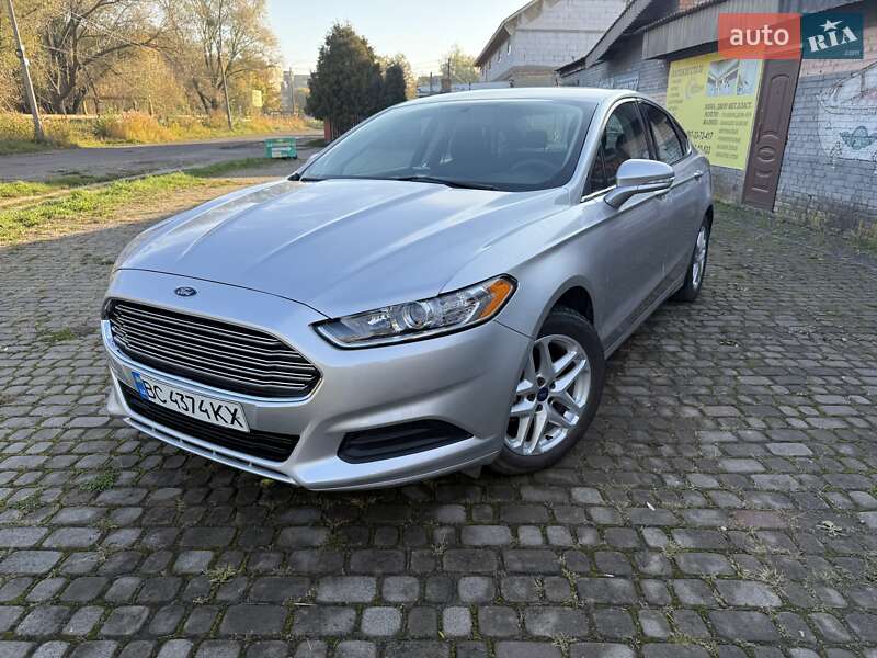 Седан Ford Fusion 2013 в Шептицькому