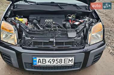 Хэтчбек Ford Fusion 2007 в 
