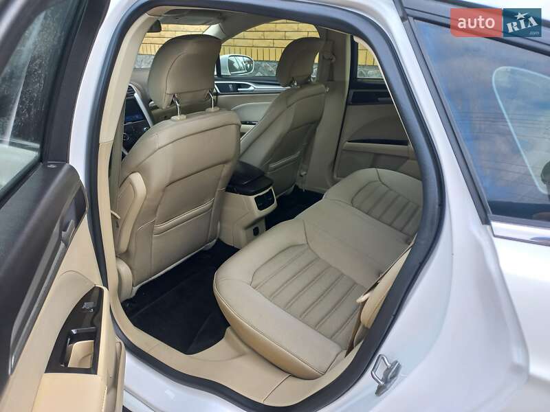 Седан Ford Fusion 2014 в Краснограде фото 5 Седан Ford Fusion 2014 в Краснограде