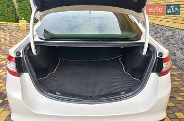 Седан Ford Fusion 2014 в Краснограде