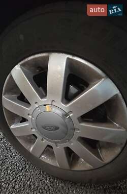 Хэтчбек Ford Fusion 2011 в Харькове
