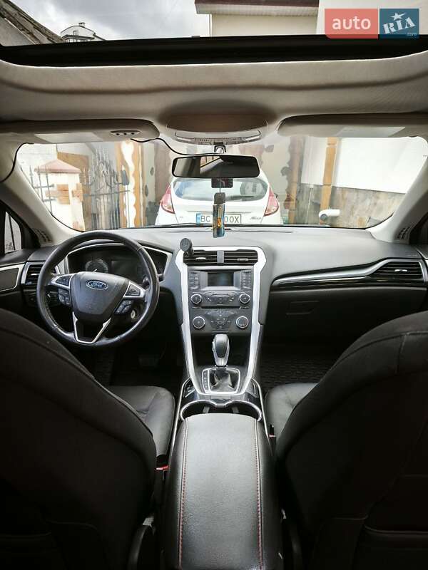 Седан Ford Fusion 2014 в Трускавці