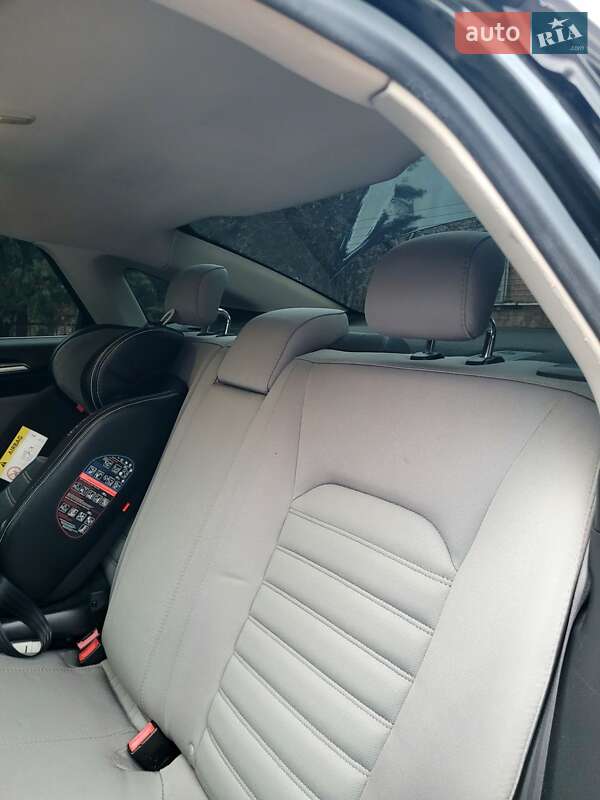 Седан Ford Fusion 2014 в Львове фото 24 Седан Ford Fusion 2014 в Львове