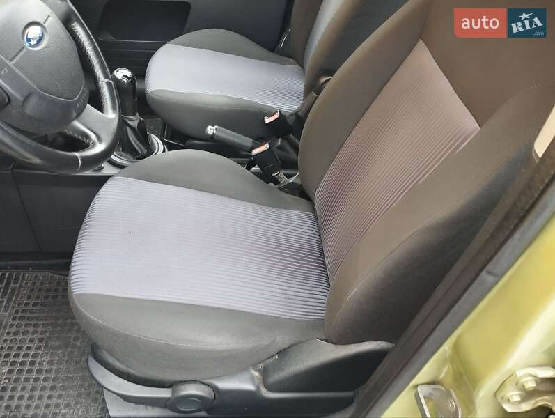 Хетчбек Ford Fusion 2007 в Житомирі фото 12 Хетчбек Ford Fusion 2007 в Житомирі