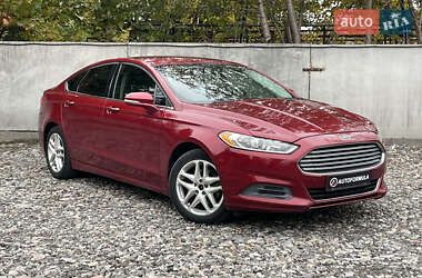 Седан Ford Fusion 2015 в Києві