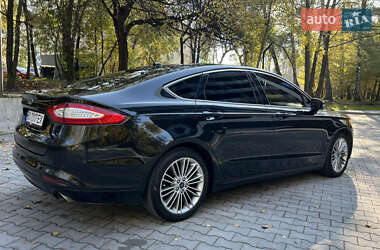 Седан Ford Fusion 2013 в 
