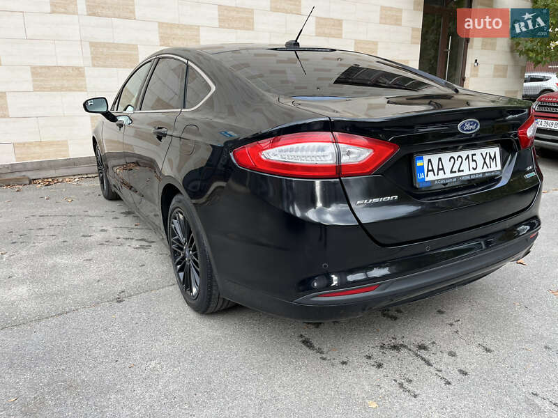 Седан Ford Fusion 2015 в Киеве