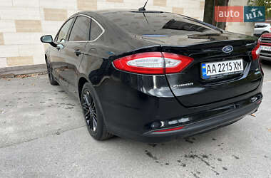 Седан Ford Fusion 2015 в  фото 8 Седан Ford Fusion 2015 в