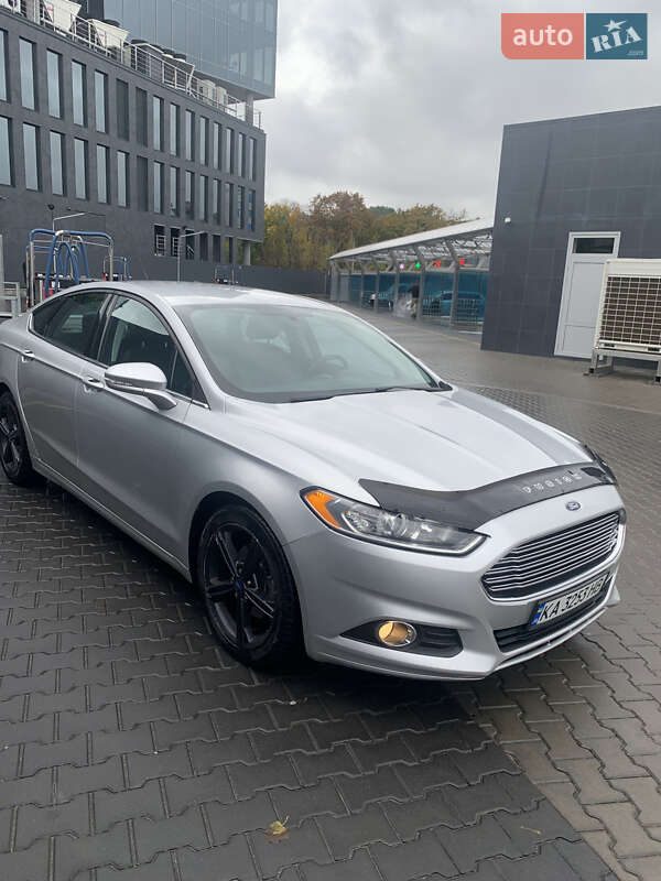 Седан Ford Fusion 2015 в Києві