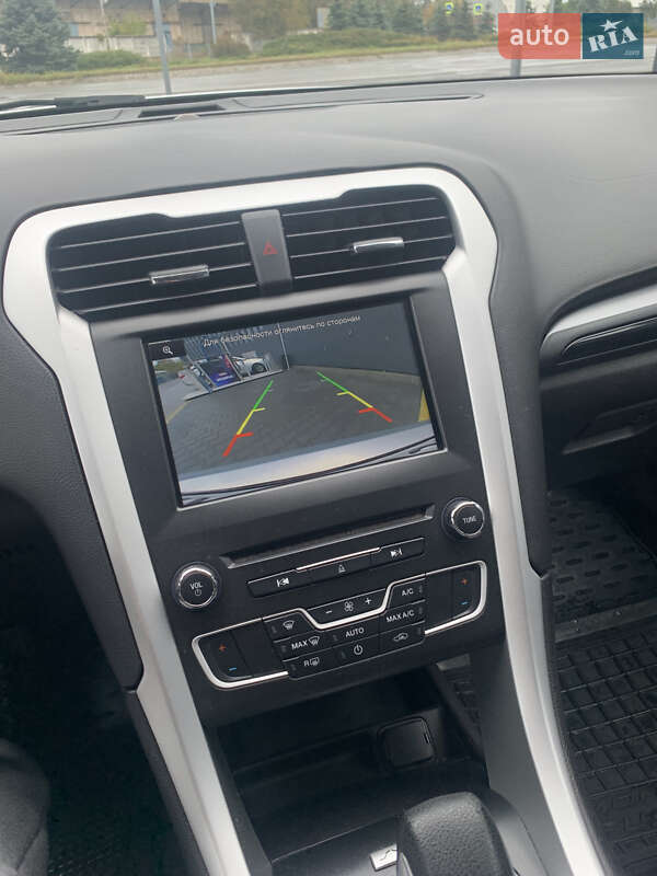 Седан Ford Fusion 2015 в Києві