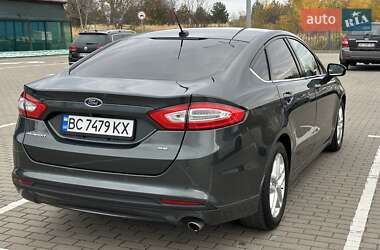 Седан Ford Fusion 2014 в 