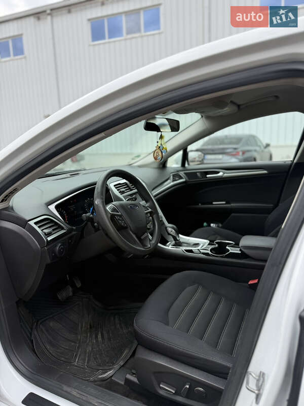 Седан Ford Fusion 2015 в Ізмаїлі фото 5 Седан Ford Fusion 2015 в Ізмаїлі