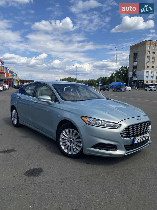 Седан Ford Fusion 2014 в Прилуках