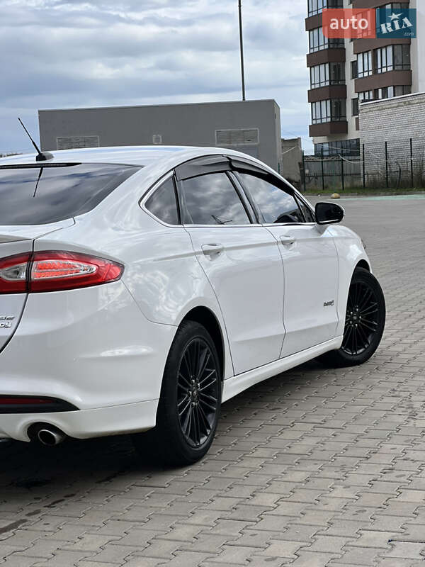 Седан Ford Fusion 2018 в Одессе