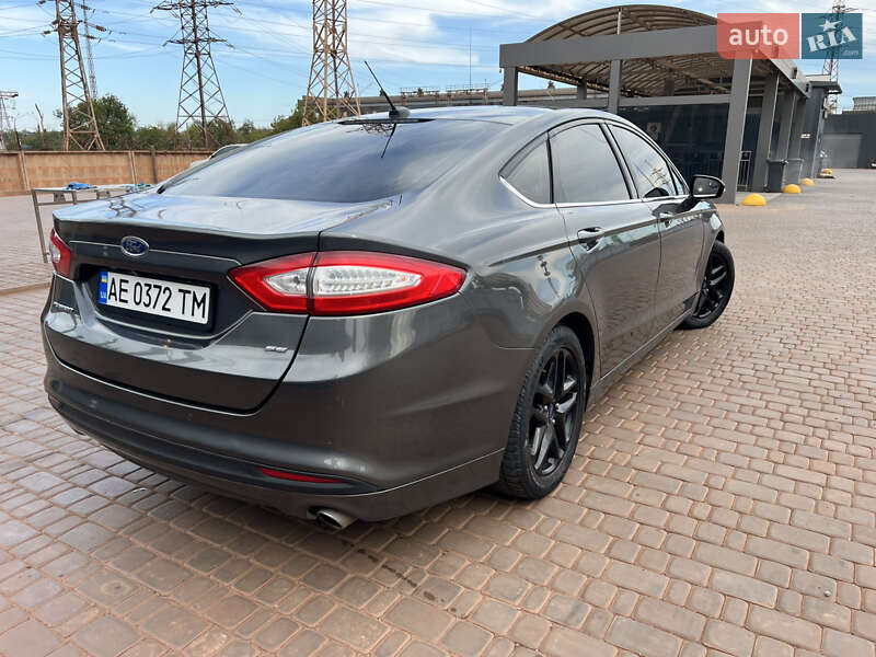Седан Ford Fusion 2016 в Кривом Роге