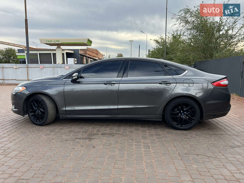 Седан Ford Fusion 2016 в Кривом Роге